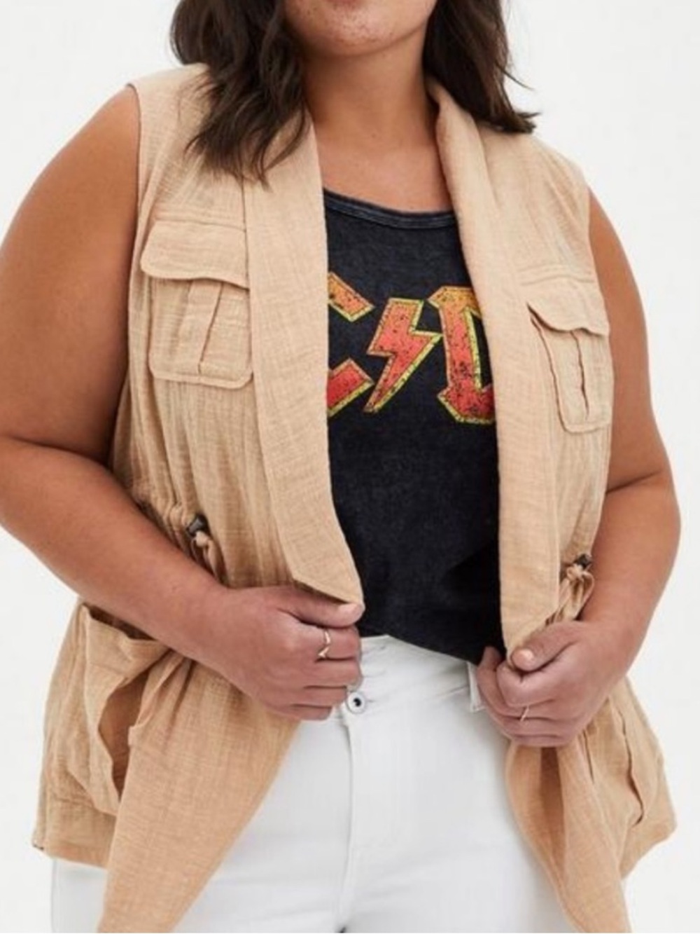 Torrid Beige Sleeveless Utility Vest‎ with Flap Pockets. Size 4.